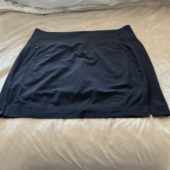 Athleta Pants - Black Athleta skort